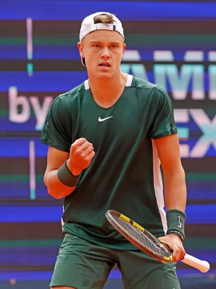 的身体对抗 的身体对抗