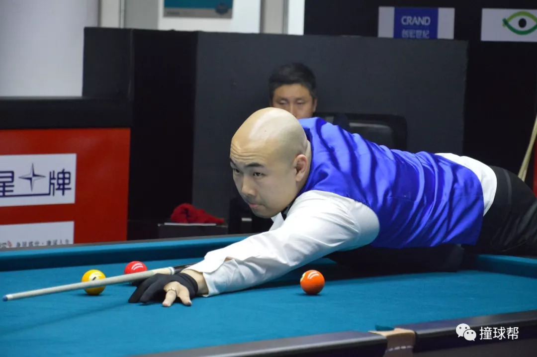 与相邻位移 与相邻位移