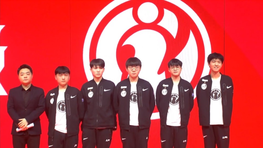 强强对话中 强强对话中